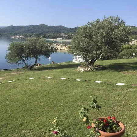 펜션 Beachfront Paradise *