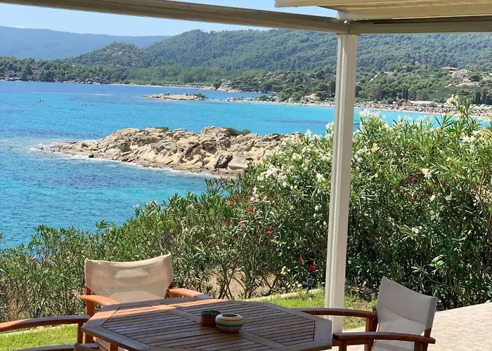 Beachfront Paradise *