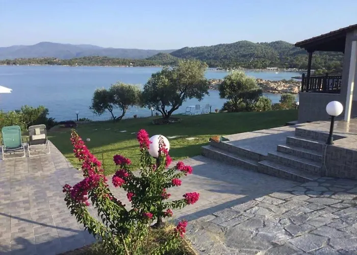 Case de vacanță Beachfront Paradise Vourvourou